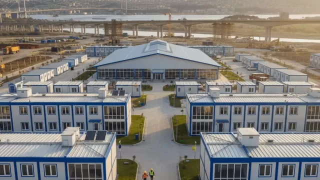 Prefabrik İşçi Yatakhaneleri: Şantiyede Yaşam